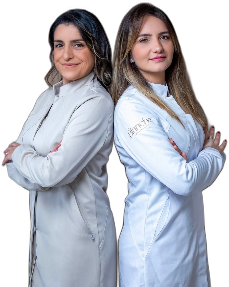 Dra. Gabriela Bertoja e Dra. Mariana Deluca, da Blanche Odontologia